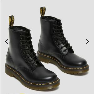 poshmark doc martens